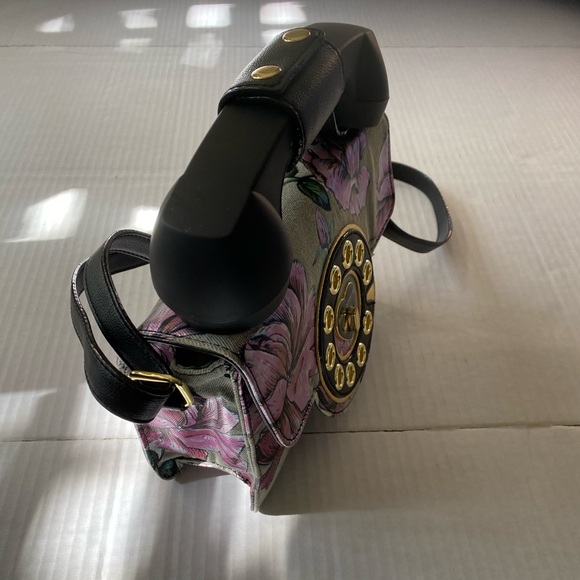 VTG BETSY JOHNSON Denim Painted Roses Telephone 📞 Purse Crossbody - Picture 5 of 14